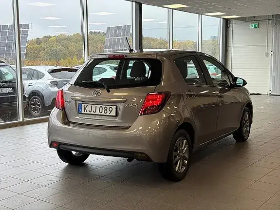 Toyota Yaris 2014 photo 3