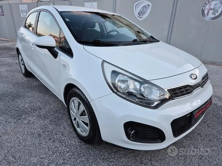 Kia Rio 2014 photo 2
