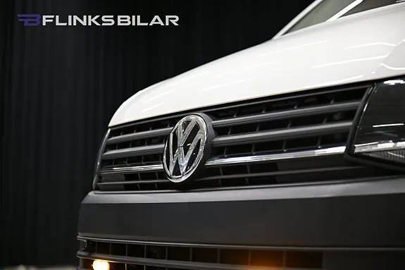 Volkswagen Caravelle 2018 photo 2