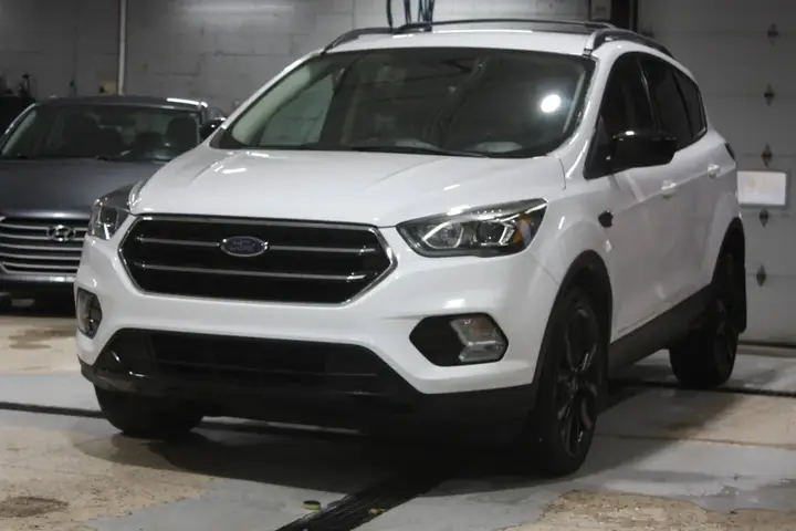 Ford Escape 2018 photo 3