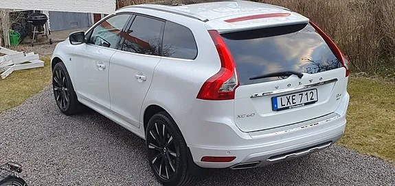 Volvo Xc60 2016 photo 2
