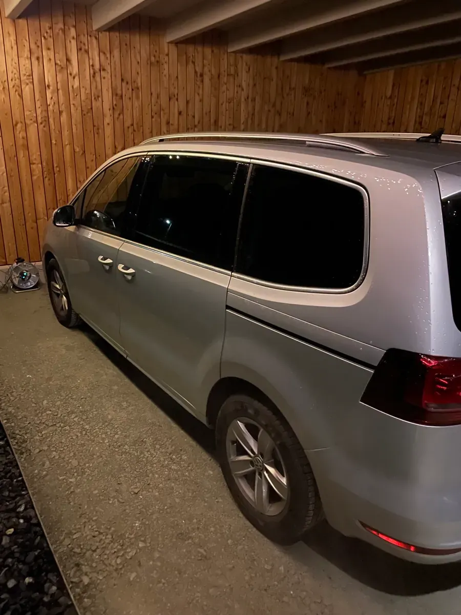 Volkswagen Sharan 2019 photo 2