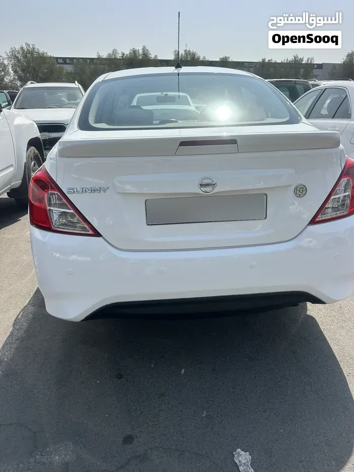 Nissan Sunny 2022 photo 4