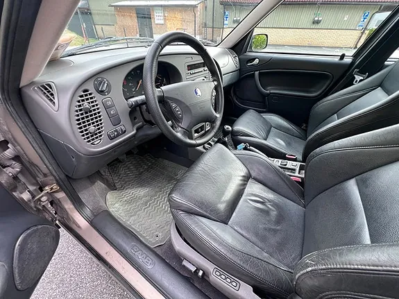 Saab 9-3 2002 photo 3