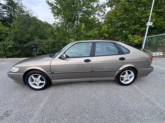 Saab 9-3 2002 photo 5