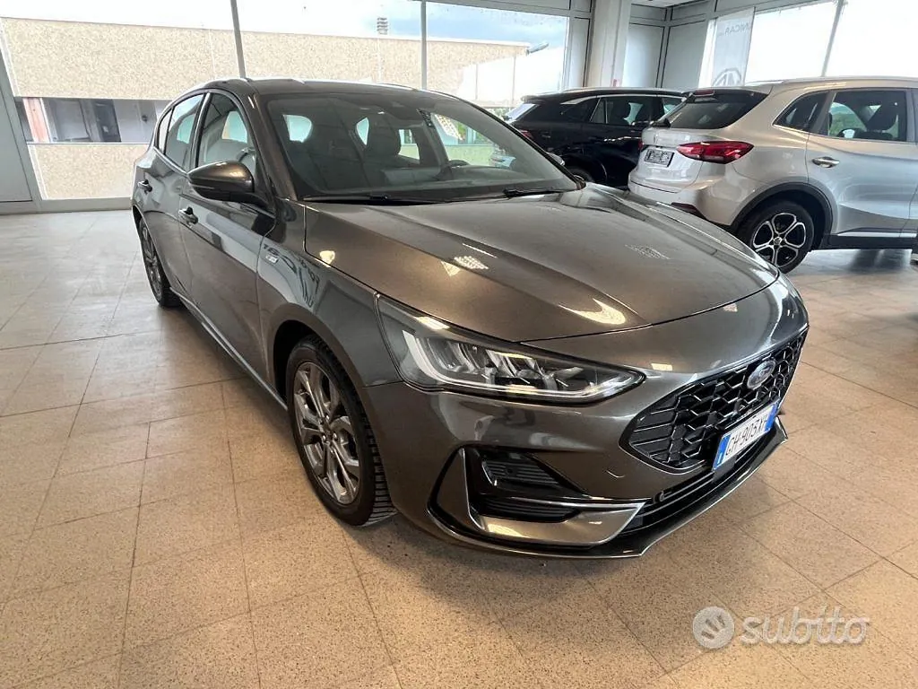 Ford Focus 2022 photo 3