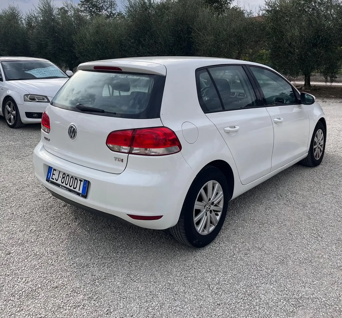 Volkswagen Golf 2011 photo 5