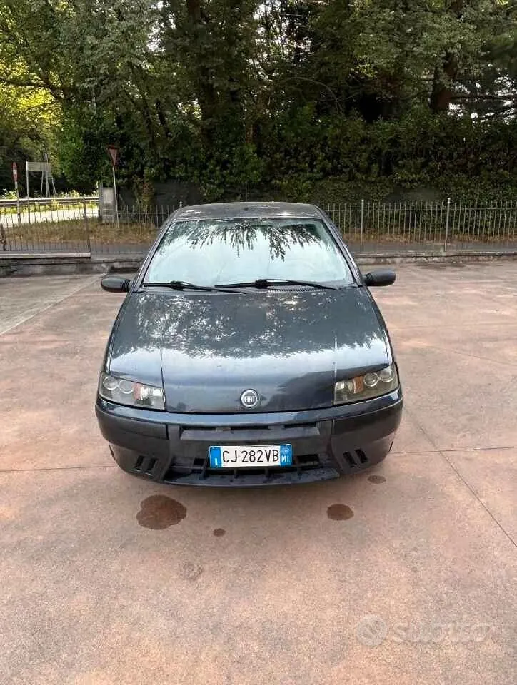 Fiat Punto 2003 photo 2