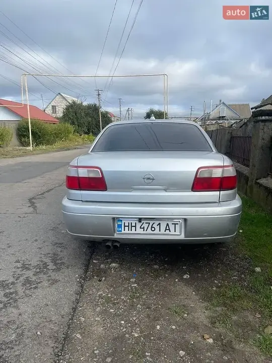 Opel Omega 2002 photo 5