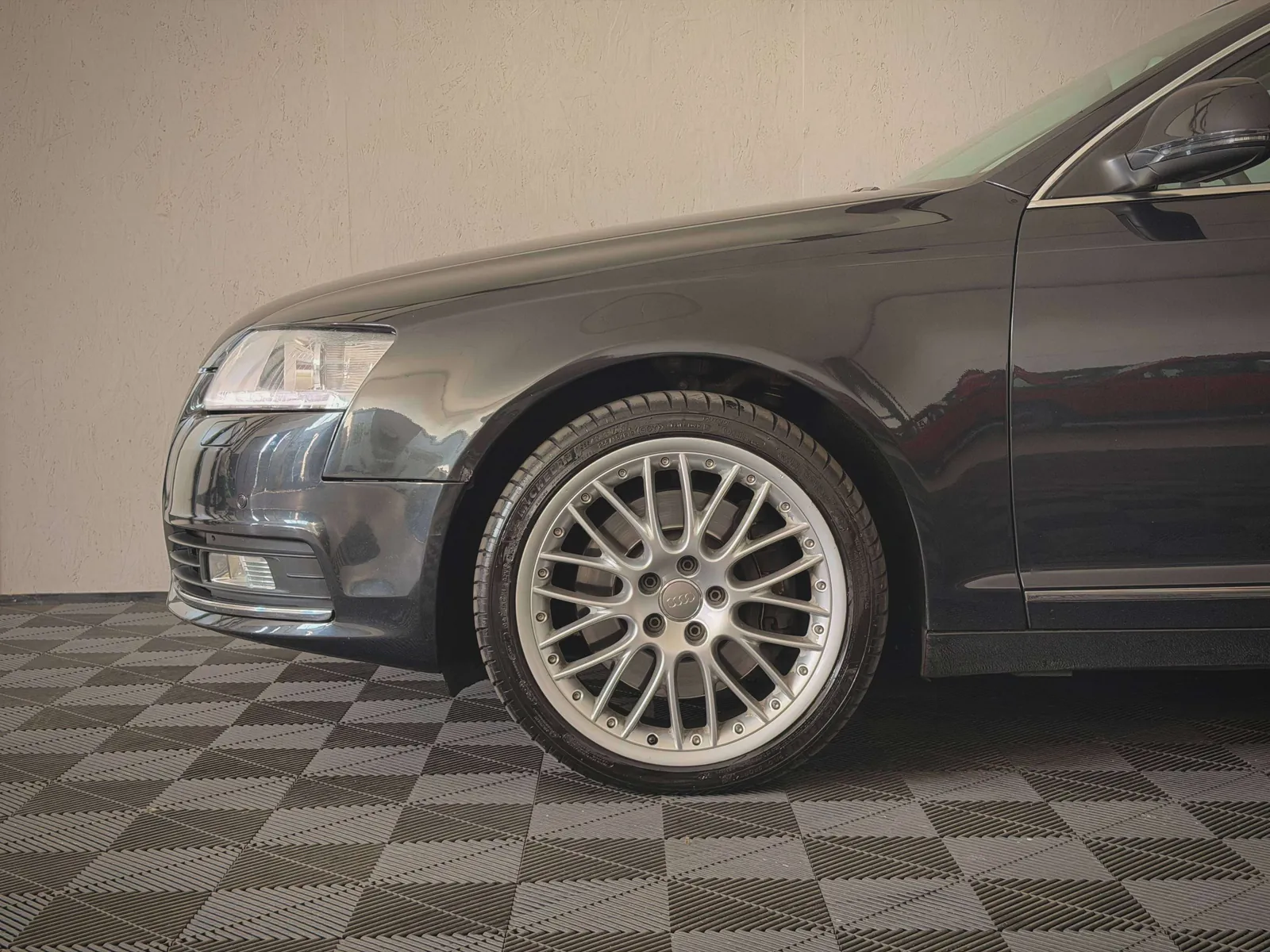 Audi A6 Avant 2010 photo 3