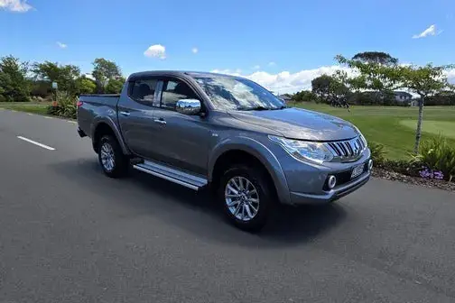 Mitsubishi Triton