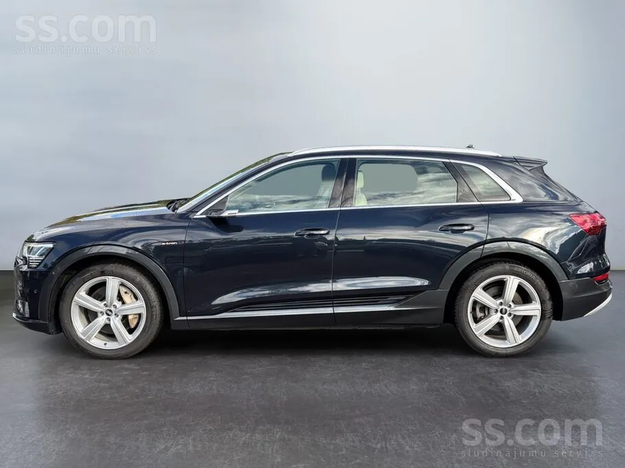 Audi E-Tron 2022 photo 2