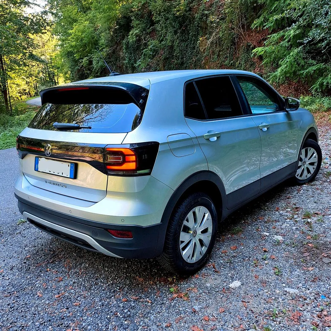 Volkswagen T-Cross 2021 photo 2
