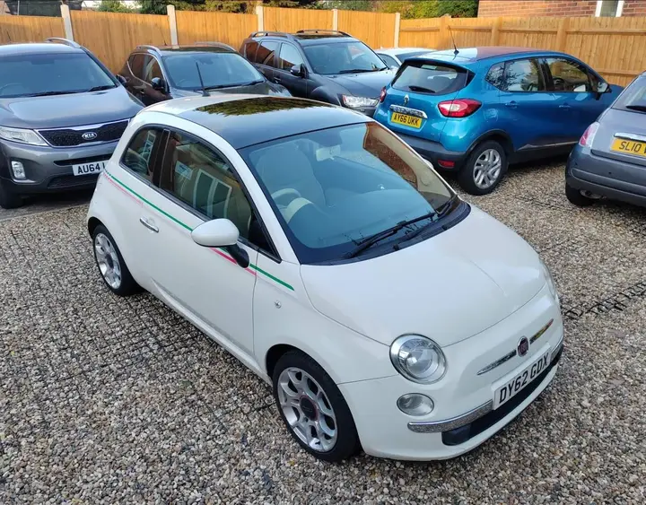 Fiat 500 Lounge 2012 photo 2