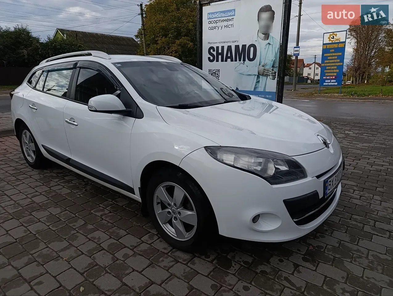 Renault Megane 2010 photo 2