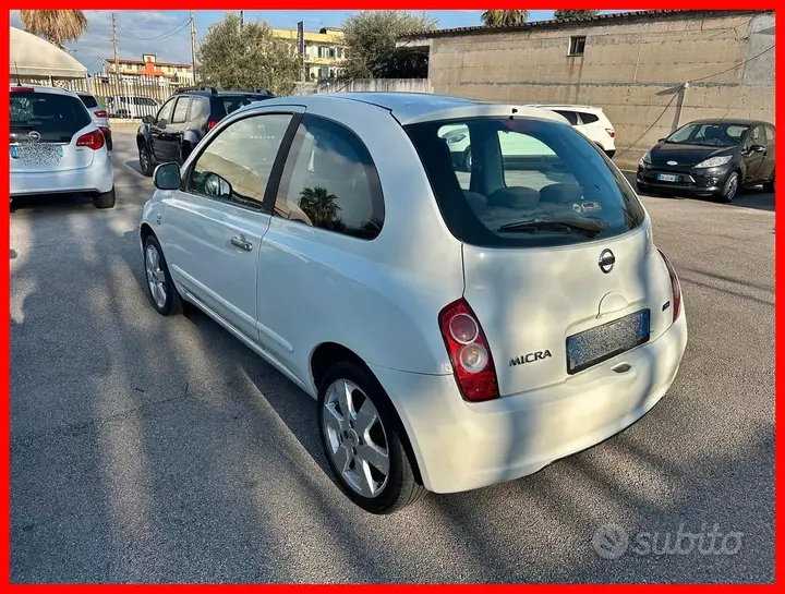 Nissan Micra 2010 photo 3