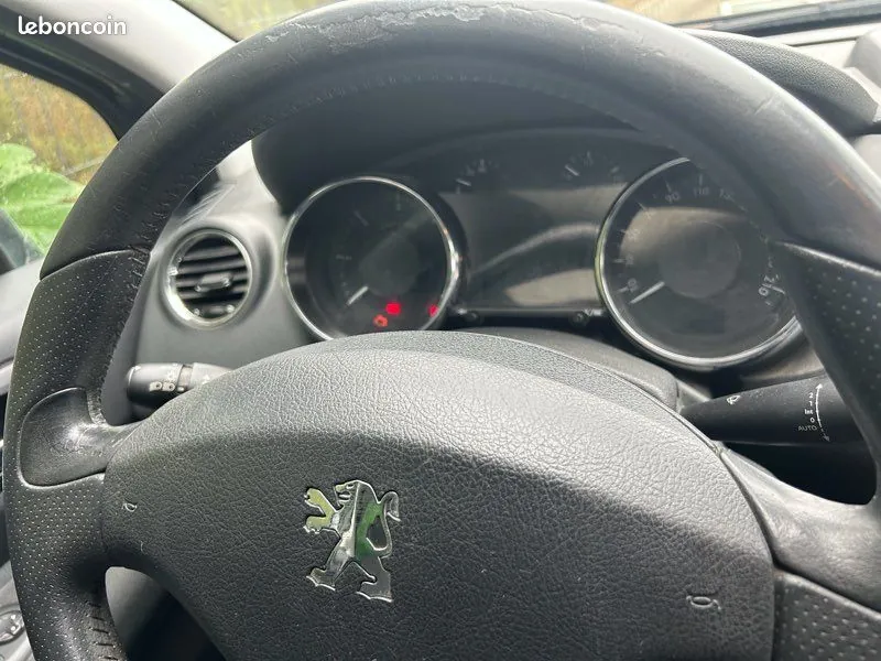 Peugeot 3008 2012 photo 3
