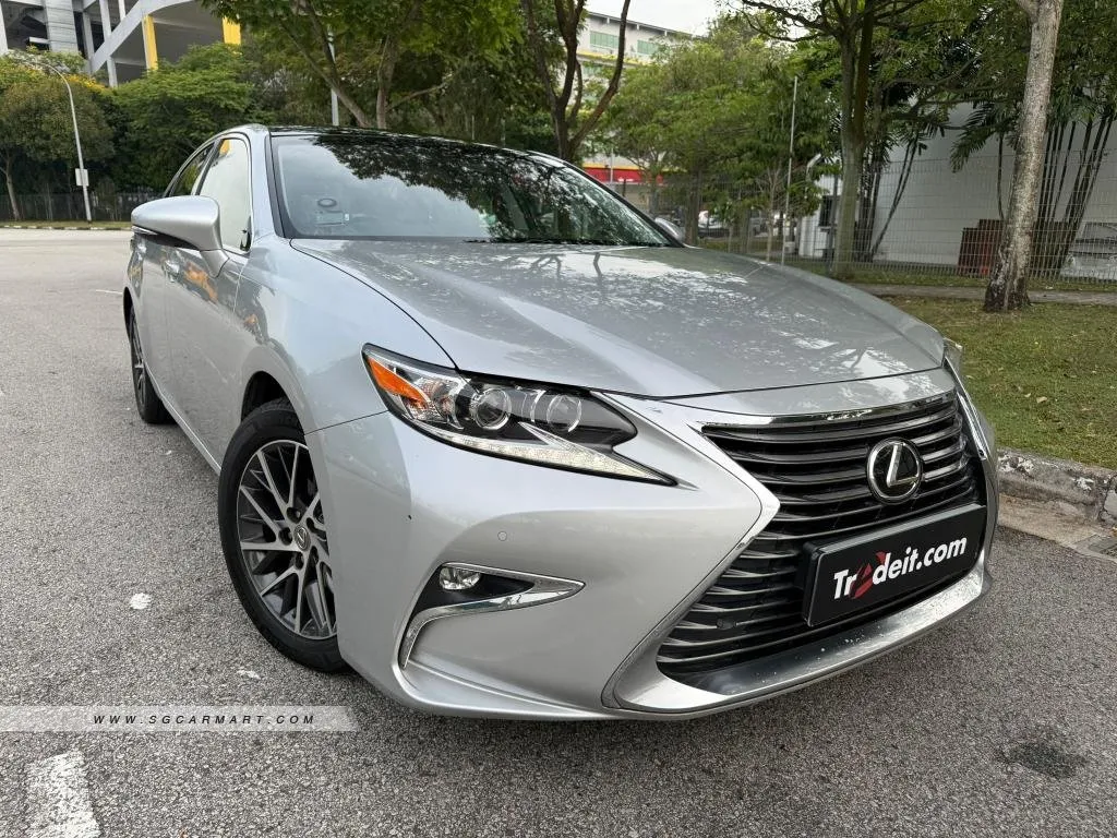 Lexus Es250