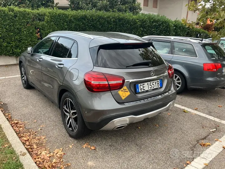 Mercedes-Benz Gla 2019 photo 2