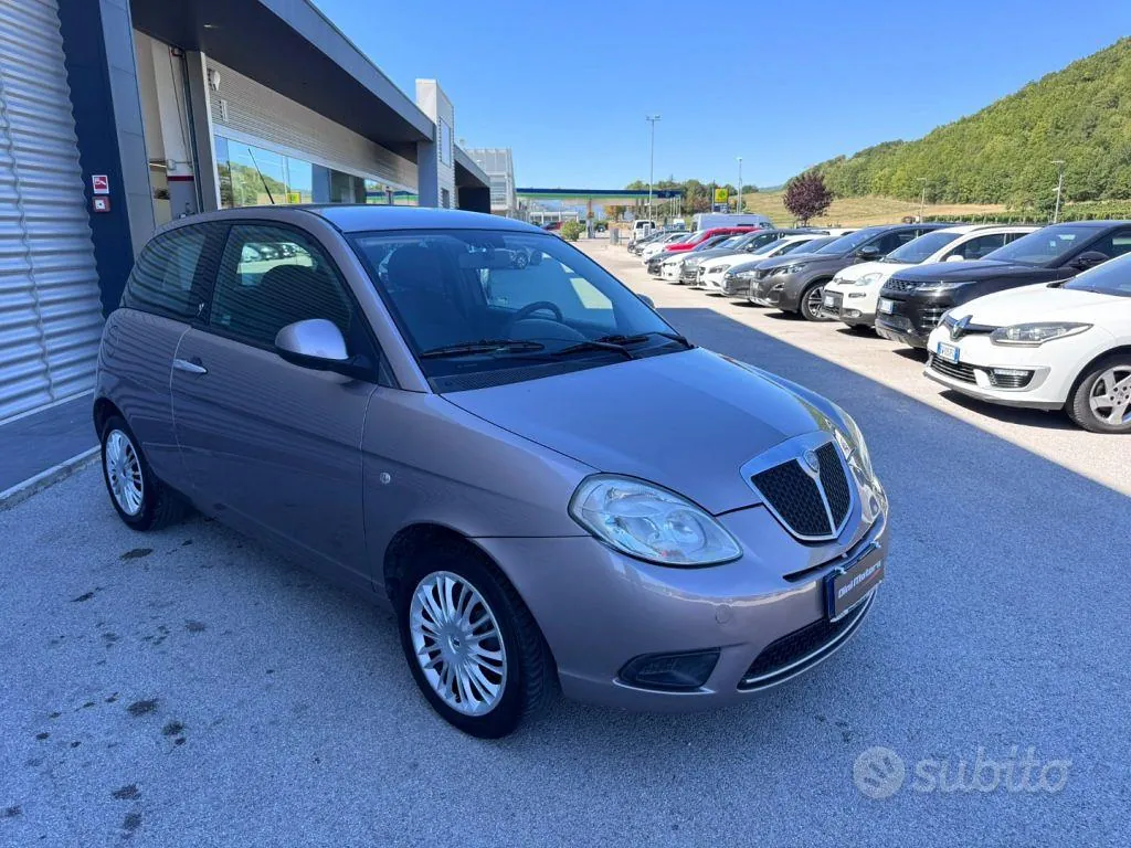 Lancia Ypsilon 2010 photo 3