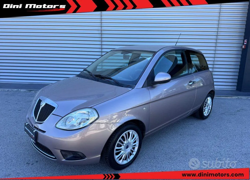 Lancia Ypsilon