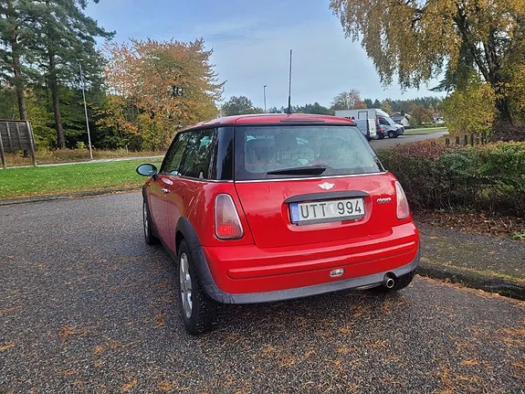 Mini One 2004 photo 3