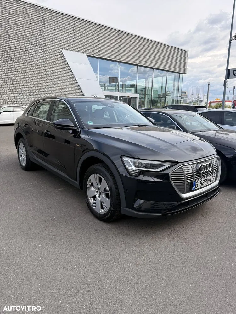 Audi E-Tron 2021 photo 2