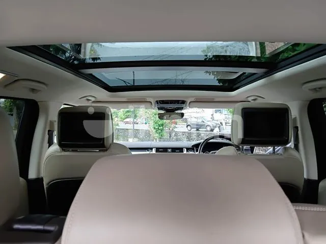 Land Rover Range Rover Sport 2018 photo 4