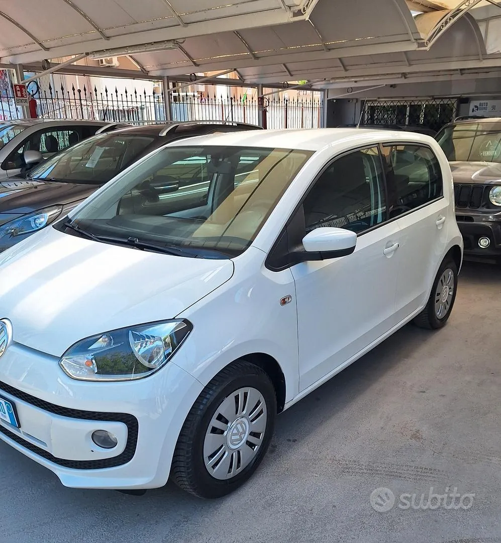 Volkswagen Up 2013 photo 2