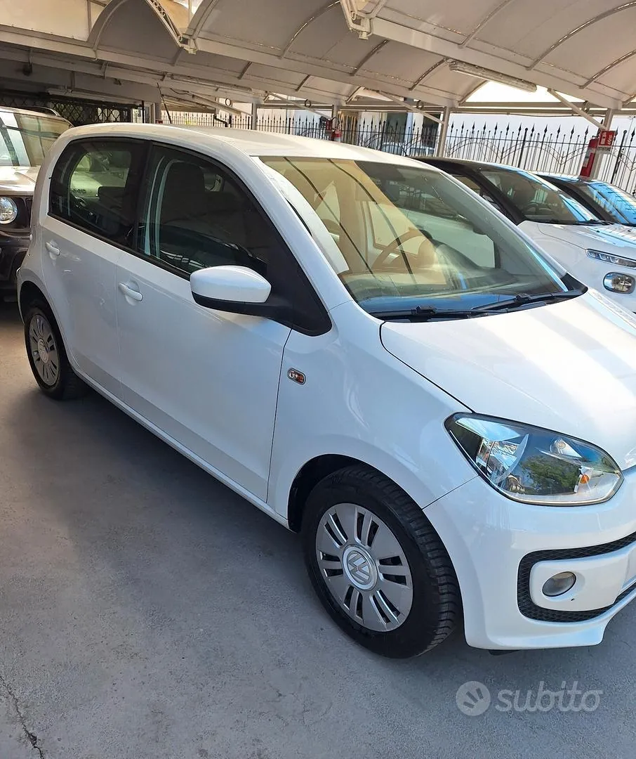 Volkswagen Up 2013 photo 5