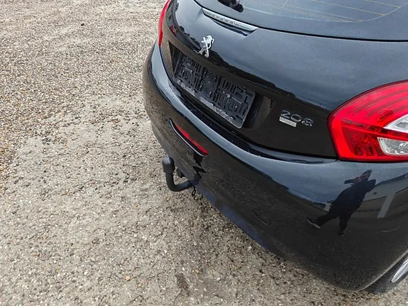 Peugeot 208 2014 photo 5