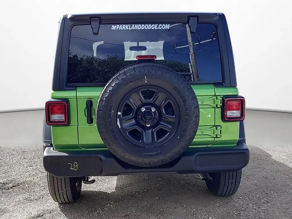 Jeep Wrangler 2026 photo 4