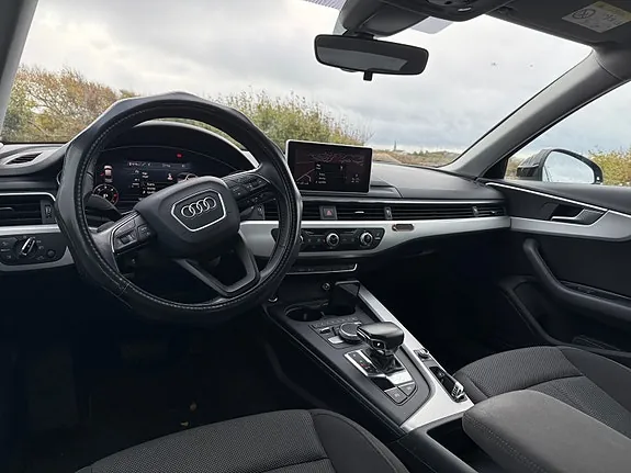 Audi A4 2017 photo 2