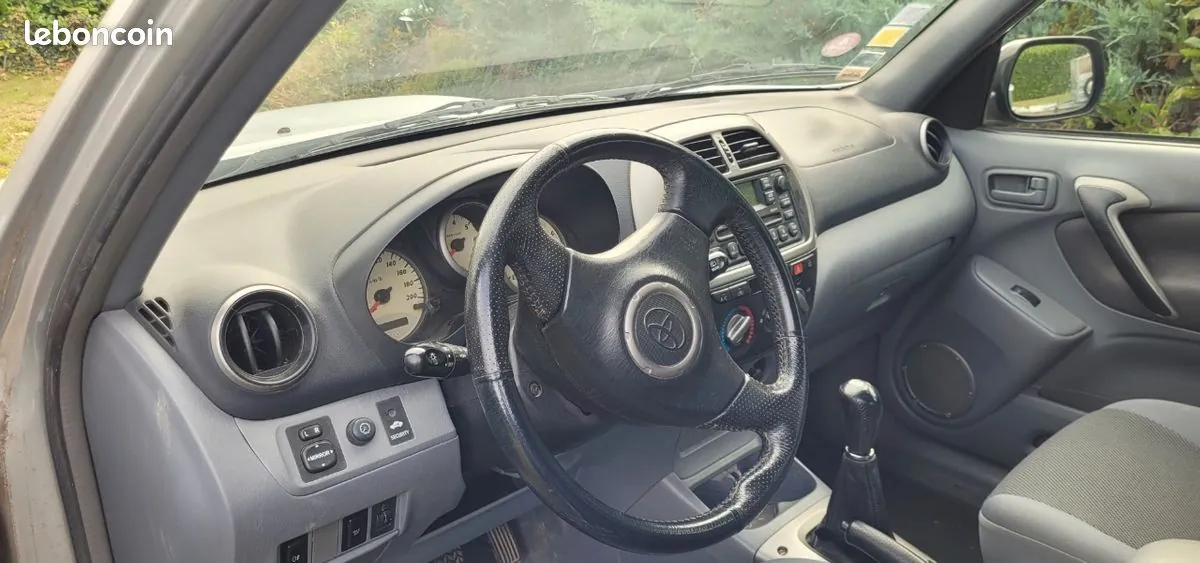 Toyota Rav4 2001 photo 3