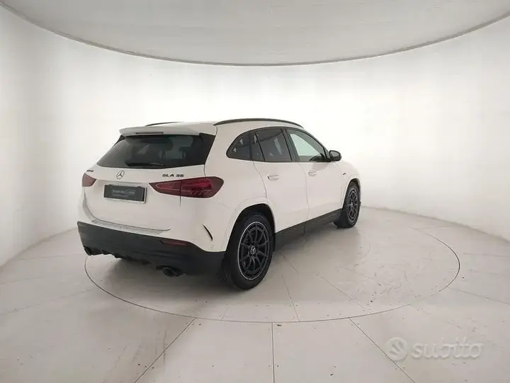 Mercedes-Benz Gla 2023 photo 4