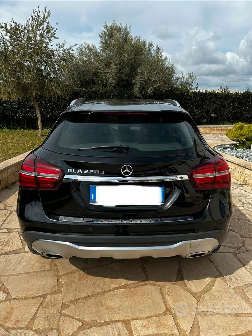 Mercedes-Benz Gla 2017 photo 2