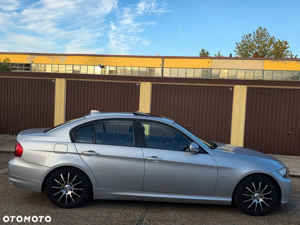 BMW Seria 3 2009 photo 5