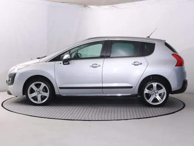 Peugeot 3008 2013 photo 2