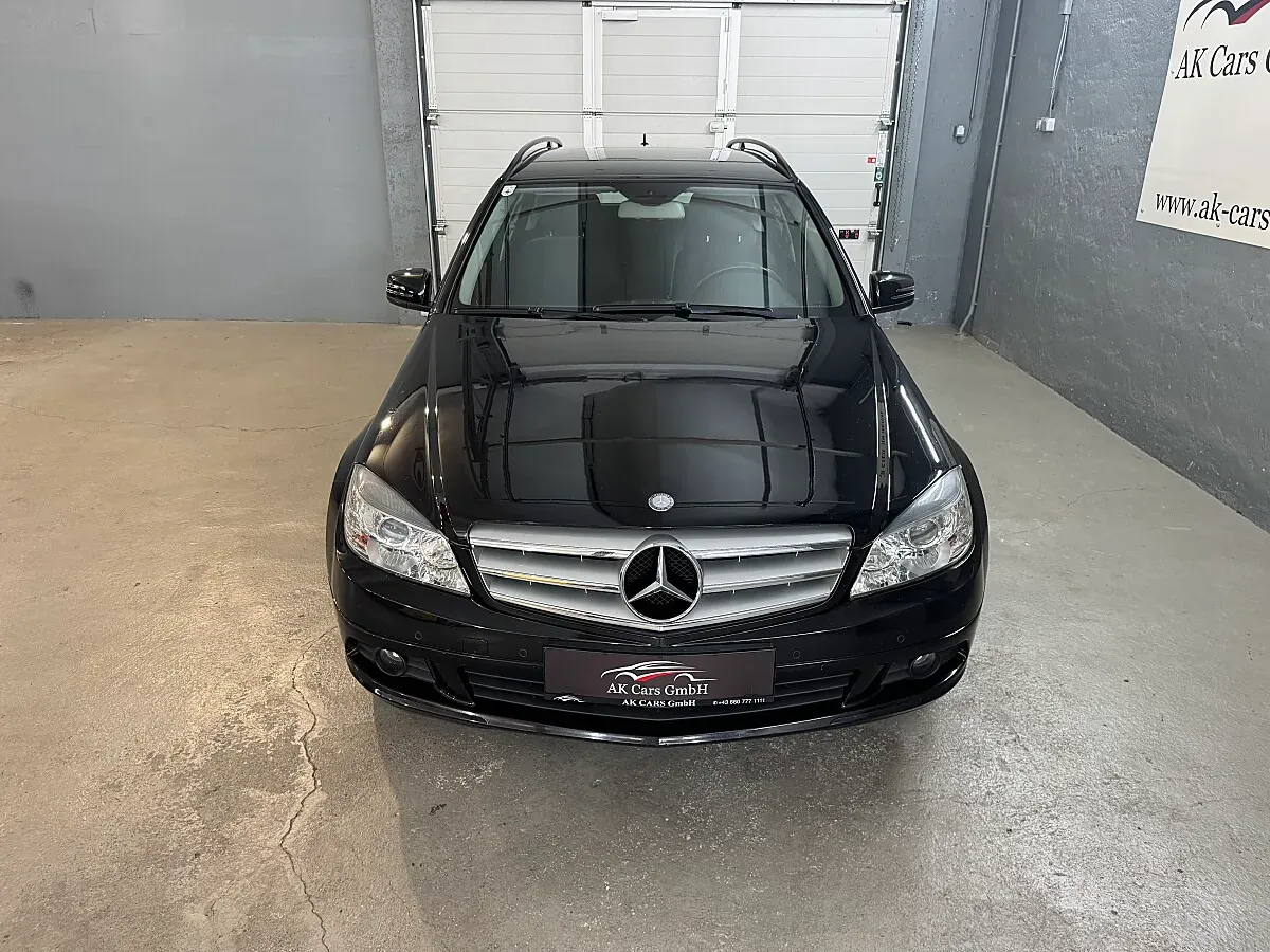 Mercedes-Benz C-Class 2011 photo 3