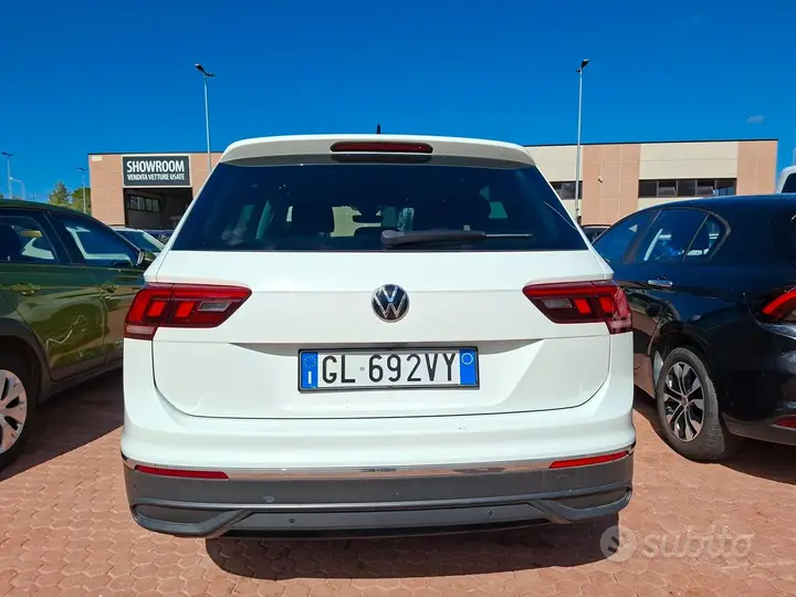 Volkswagen Tiguan 2022 photo 3