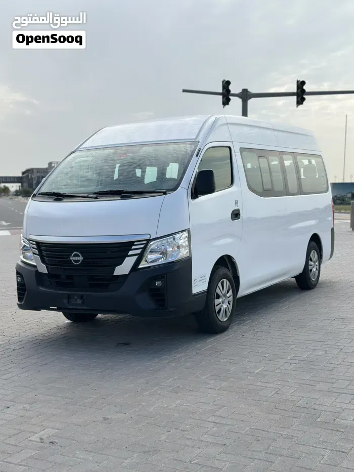 Nissan Urvan 2023 photo 3