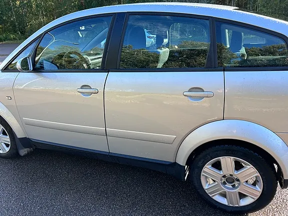Audi A2 2003 photo 2