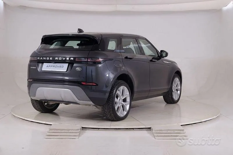 Land Rover Range Rover Evoque 2022 photo 2