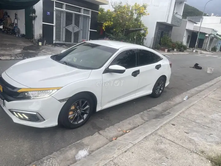 Honda Civic 2020 photo 5
