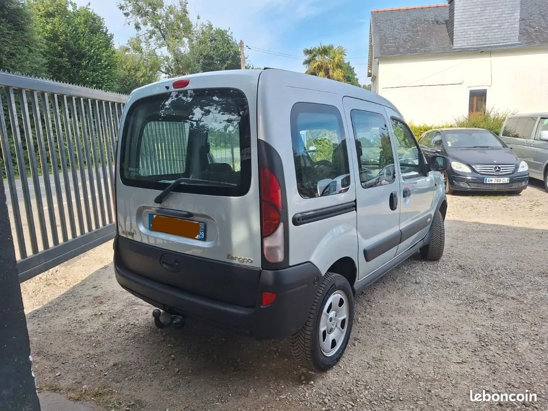 Renault Kangoo 2002 photo 2