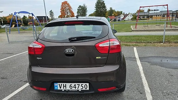 Kia Rio 2014 photo 4