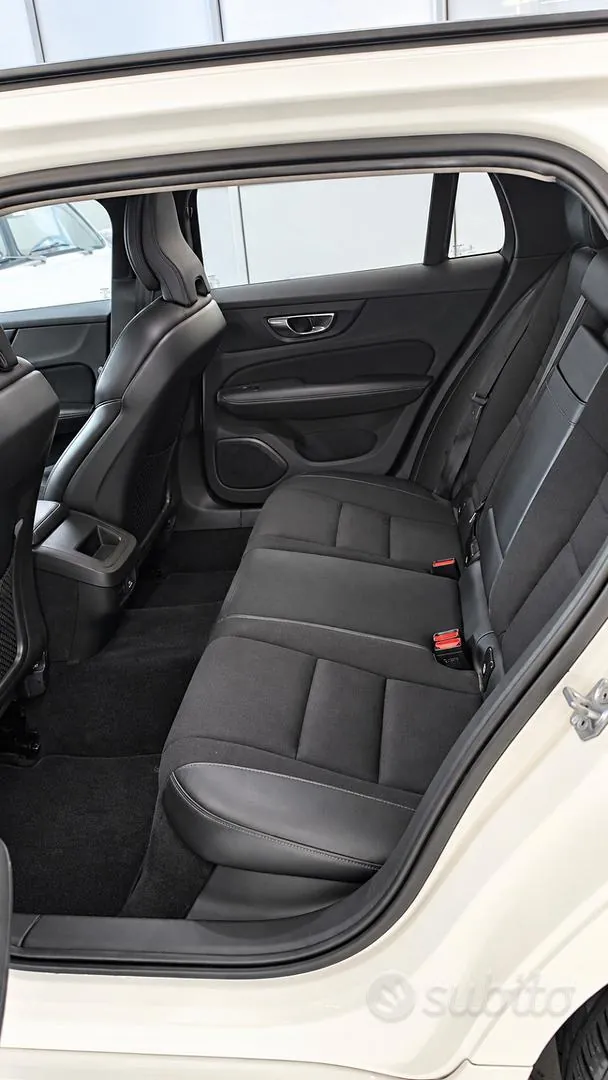 Volvo V60 2019 photo 4