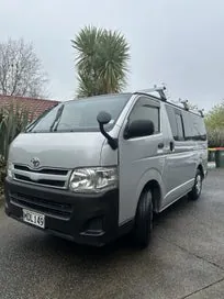 Toyota Hiace 2014 photo 2