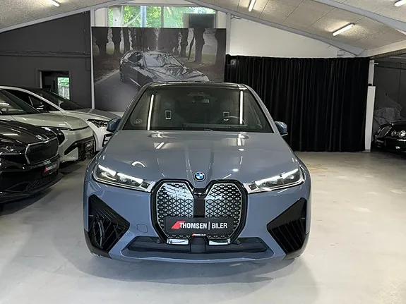 BMW Ix 2023 photo 2