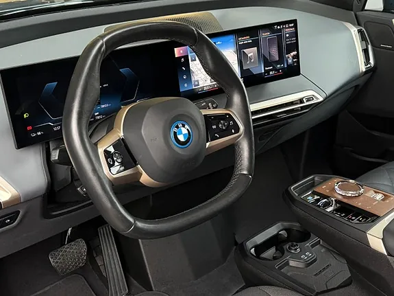 BMW Ix 2023 photo 4